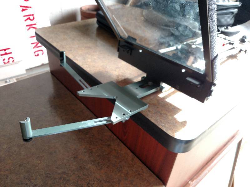lot 309 image: Teleprompter Components Including G...