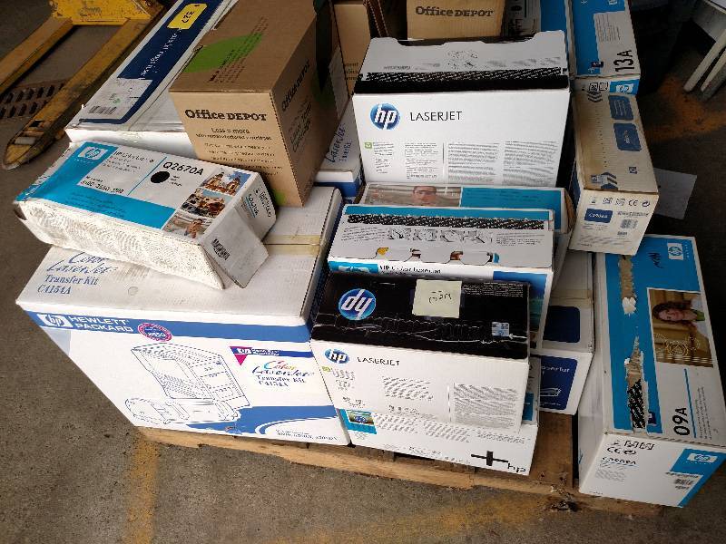 lot 327 image: Quantity Unused Printer Cartridges...