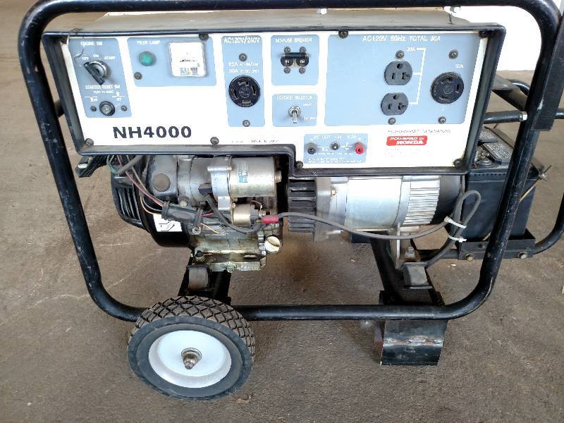 lot 120 image: Performance Generator NH4000 4000 W...