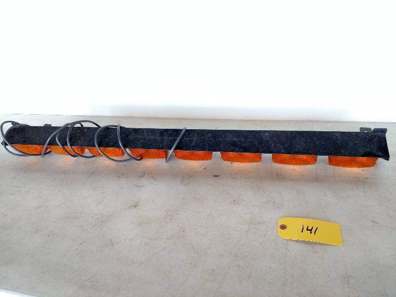lot 141 image: Signal Master SIGM8 Light Bar, Work...
