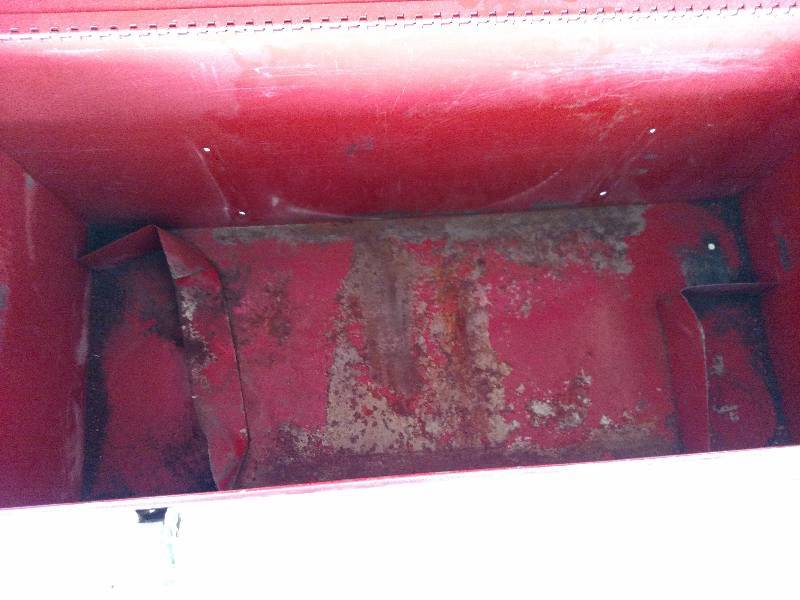 lot 143 image: Toolbox, 30x12x15...