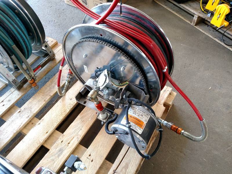 lot 163 image: Nordic 12 Volt Electric Hydraulic H...