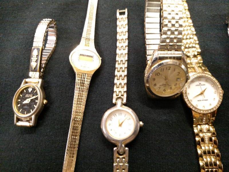 lot 362 image: (9) Asstd Watches...