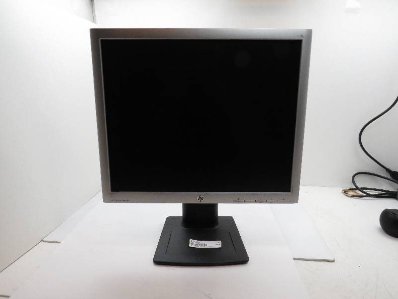 lot 13 image: HP COMPAQ LA1956 19 MONITOR