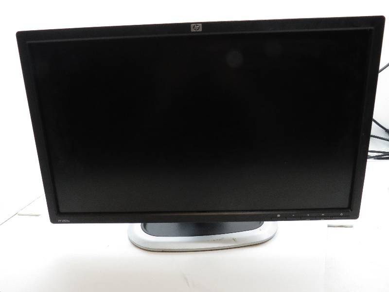 lot 26 image: HP ZR222W MONITOR 22