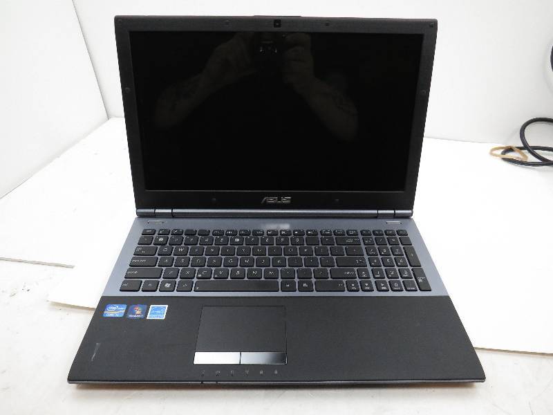 lot 50 image: ASUS U56E LAPTOP COMPUTER