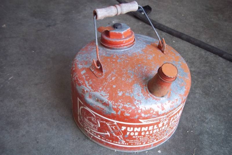 lot 30 image: Vintage Gas Can