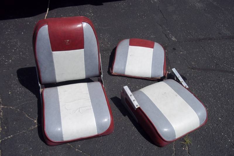 lot 31 image: Pair of Boat Seats