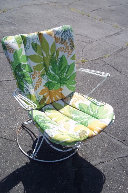 lot 32 image: Patio Chair