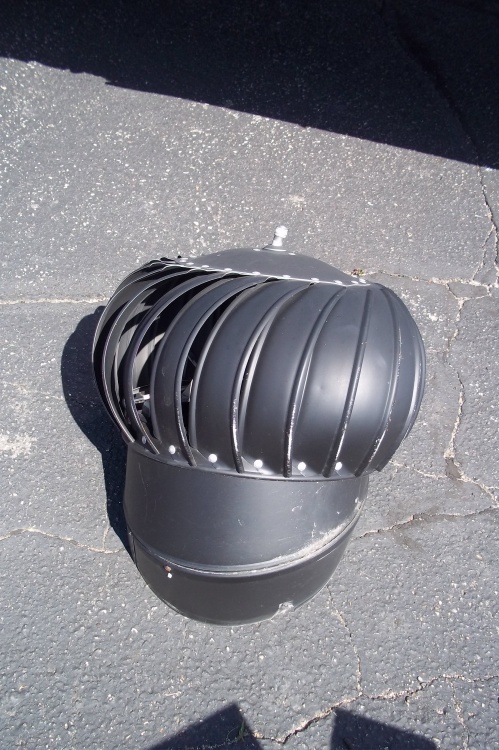 lot 38 image: Whirlybird roof vent