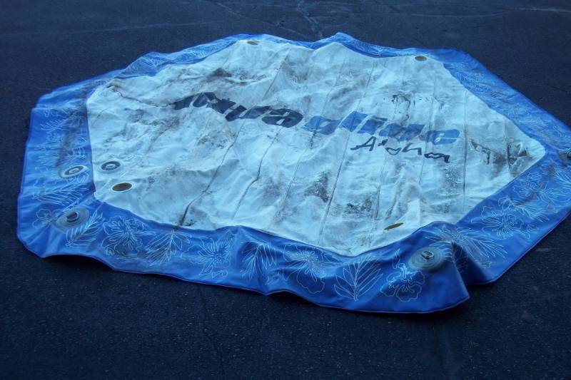 lot 40 image: Aqua Glide inflatable