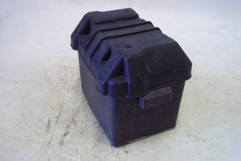 lot 59 image: Battery Box