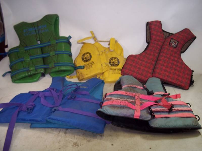 lot 63 image: 5 Life Jackets