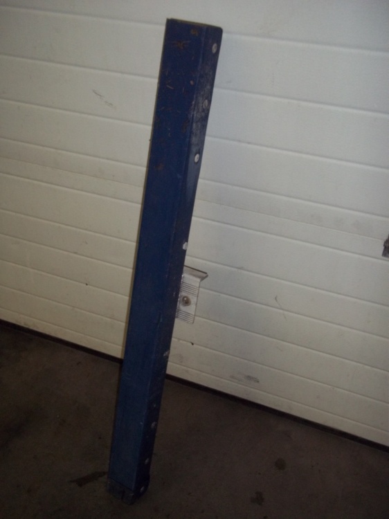 lot 90 image: 42 Heavy Duty Dock Bumper