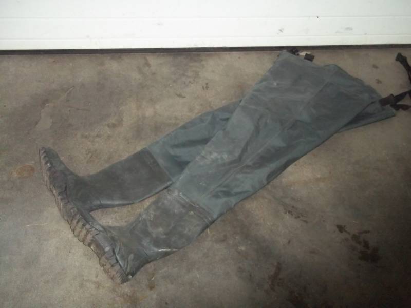 lot 97 image: Pair of waders size 11