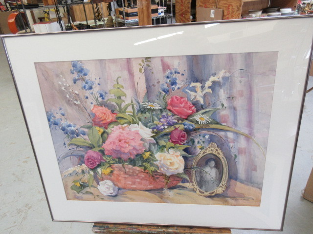 lot 713 image: FLORAL WATERCOLOR BY ARTIST HOWARD KALLEN