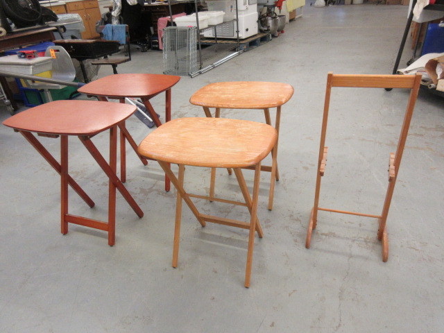 lot 735 image: TV TRAYS AND STAND