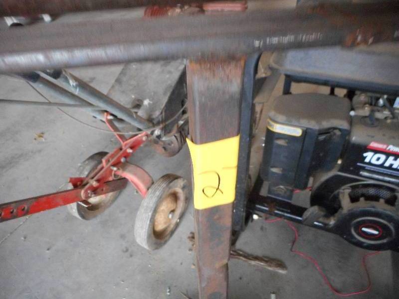 lot 27 image: Outfeed Stand
