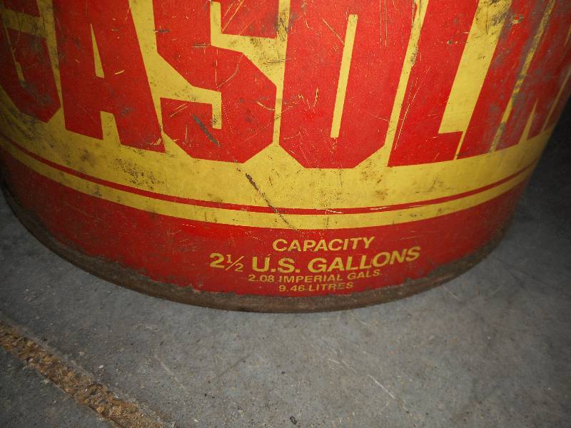 lot 33 image: Gas Can