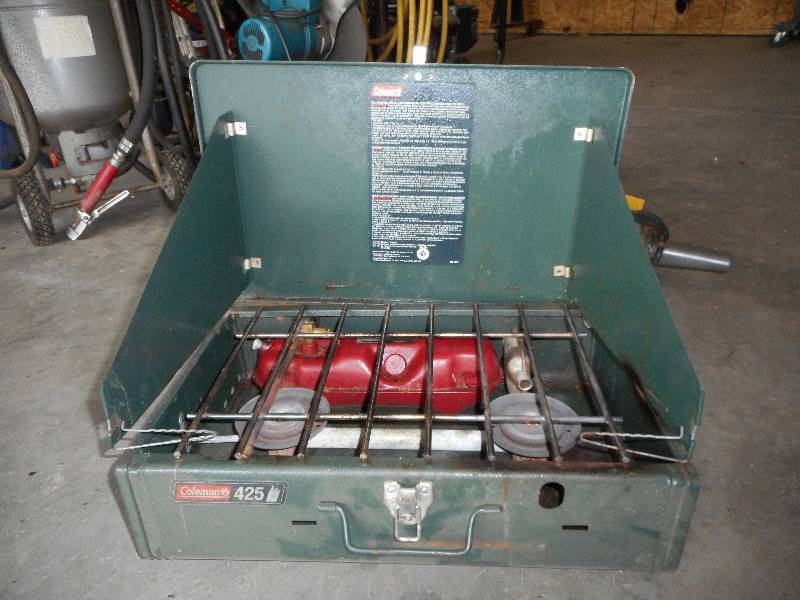 lot 29 image: Camp Stove