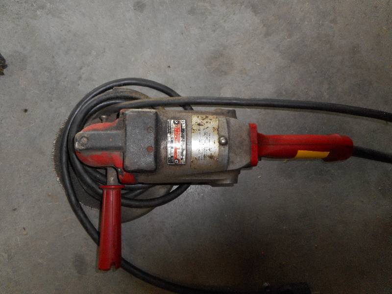 lot 20 image: Sander
