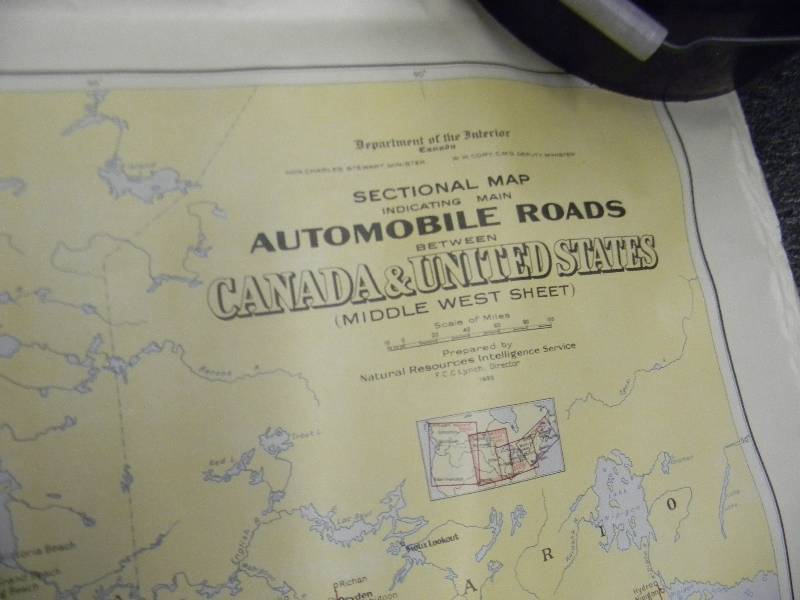 lot 21 image: 1930 DEPARTMENT OF THE INTERIOR CANADA SECTIONAL MAP - AUTOMOBILE ROADS BETWEEN CANADA & UNITED STATES - VERY COOL SEE PICTURES