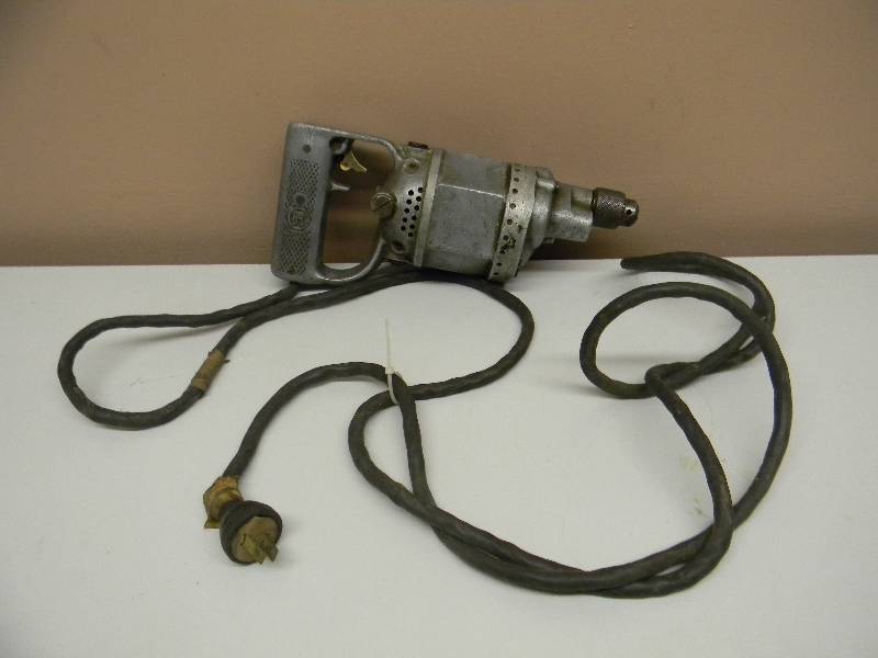 1926 black discount and decker drill