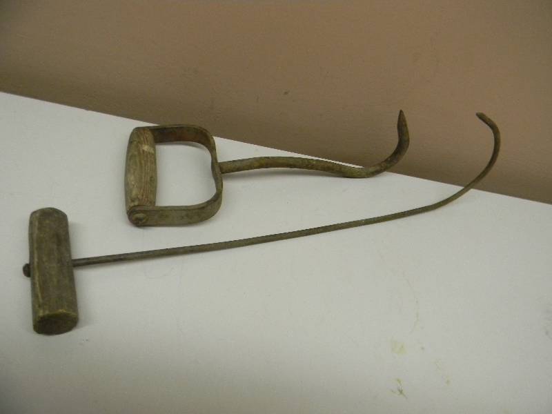 lot 24 image: VINTAGE MEAT  HAY HOOKS - VERY COOL FOR DISPLAY - SEE PICTURES