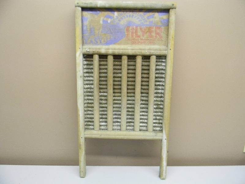 lot 27 image: VINTAGE - BEAR ON EASY FOR LINGERIE SILVER COLUMBUS WASHBOARD CO. COLUMBUS, OHIO - SEE PICTURES