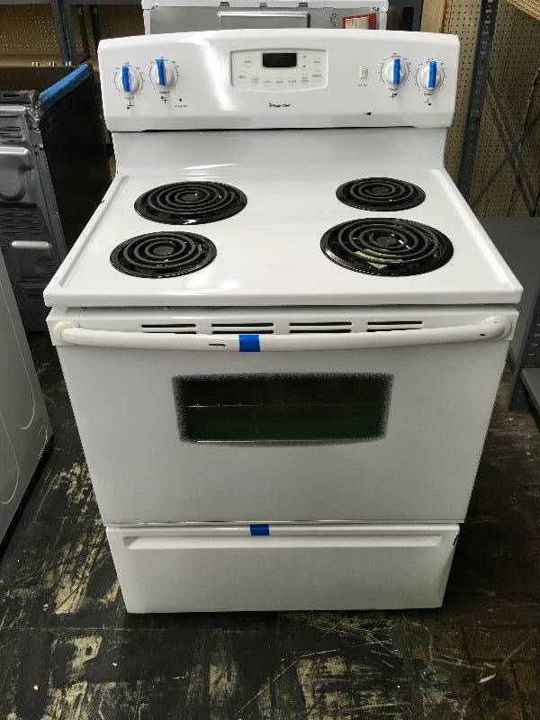 lot 271 image: Magic Chef CER3525AAW Coil Top Stove, Retail $499.99