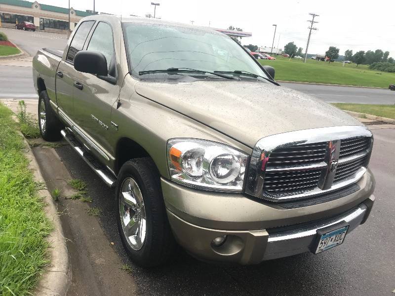 lot 22 image: 2007 Dodge Ram 1500 4x4 Hemi