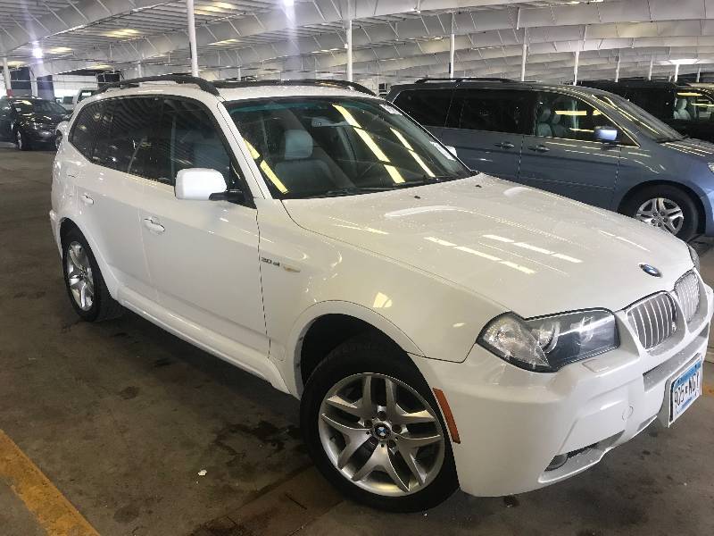 lot 28 image: 2007 BMW X3 3.0si