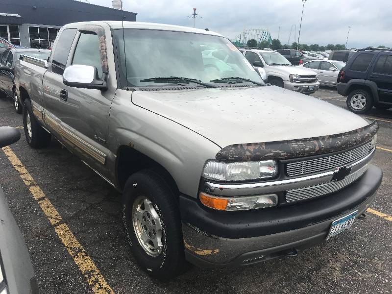 lot 31 image: 2002 Chevrolet Silverado 1500 Z71 4x4