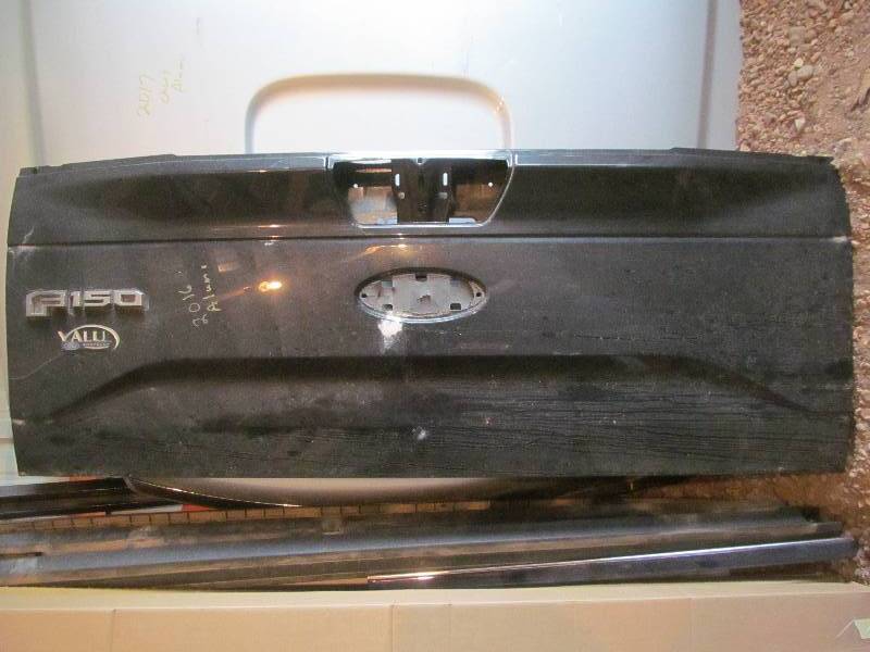 2016 Ford F150 tail gate