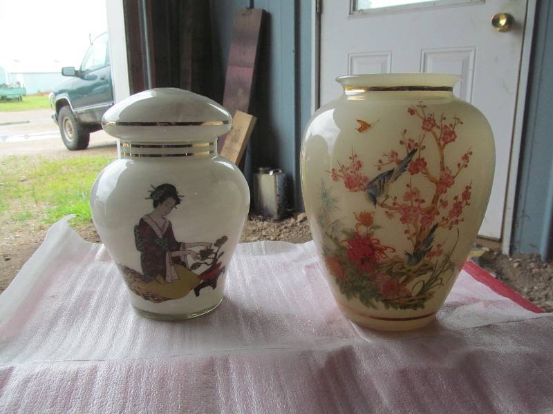 Oriental jar, vase