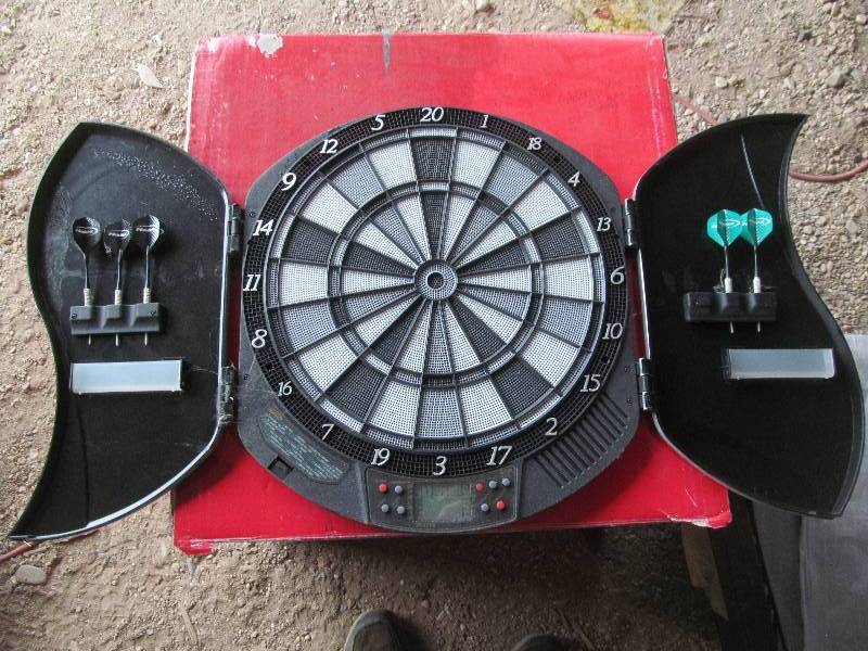 dart board