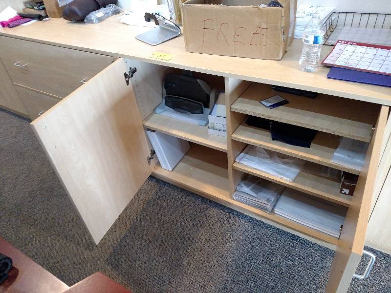 lot 13 image: Shelf & Cabinet Unit, 96x24x36 Cont...