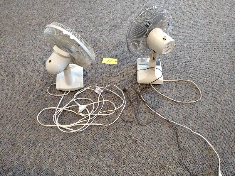lot 77 image: (2) 12 Oscillating Fans...