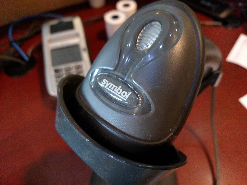 lot 78 image: Symbol LS 2208 Barcode Scanner & St...