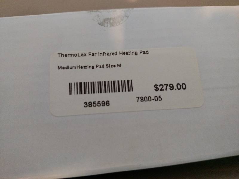 lot 152 image: Thermolax 21x30 Heating Pad...