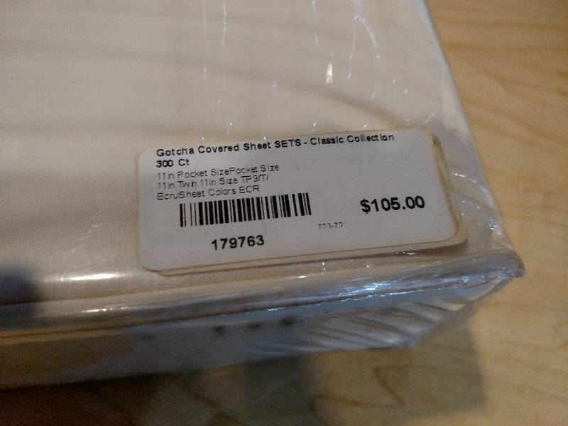 lot 287 image: Gotcha Covered Twin Sheet Set 300 T...