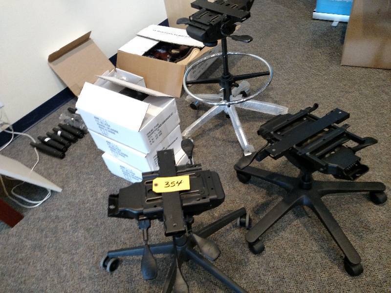 lot 354 image: (2) Sit-To-Stand Desk Frames (Need ...