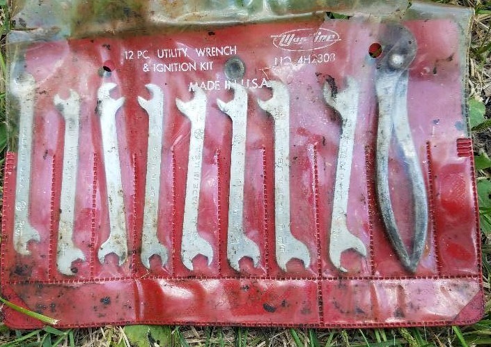 lot 23 image: Ignition Wrench Kit