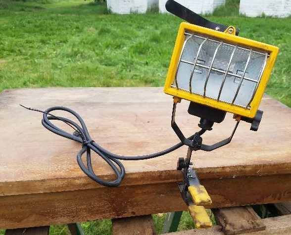 lot 36 image: Clamp Light