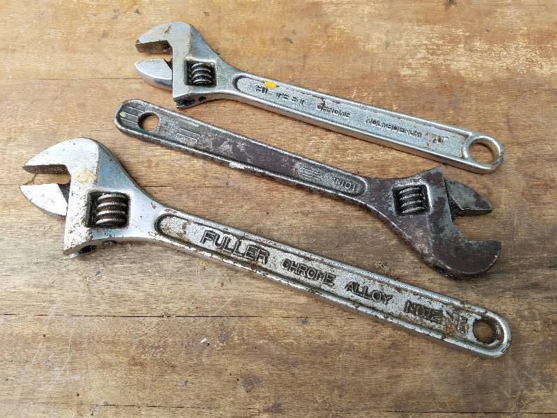 lot 70 image: Lot of 3 adjustable wrenchs