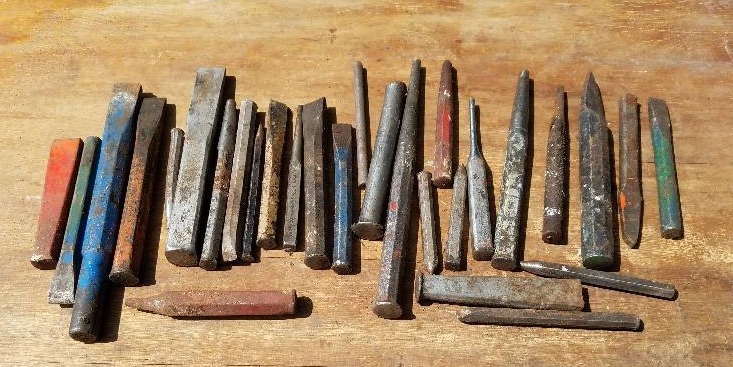 lot 82 image: Random Lot of Chisels and Punchs 30 count