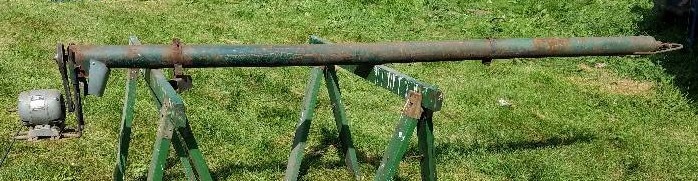 lot 85 image: 10 Grain Auger