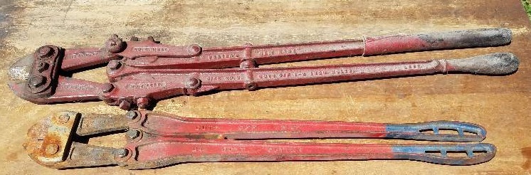 lot 94 image: Lot of 2 Bolt Cutters
