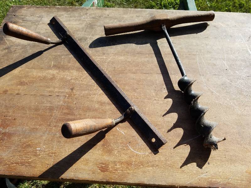 lot 117 image: 23 Barn Drill and 22.5 Wood Draw with teeth