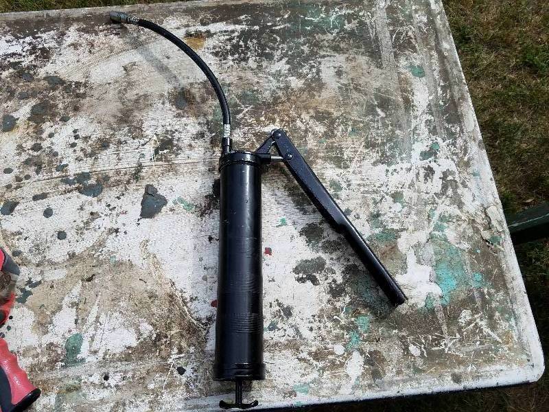 lot 164 image: Grease Gun